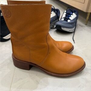 TORY BURCH Women's Tan Leather Boots